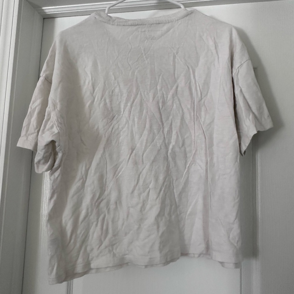 American Eagle Outfitters White and Red Graphic Tee - Picture 2 of 3